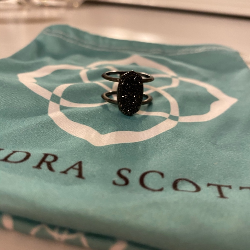 Kendra Scott Ring